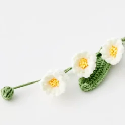 Daffodil Stem Hand Knitted Crochet Flower White